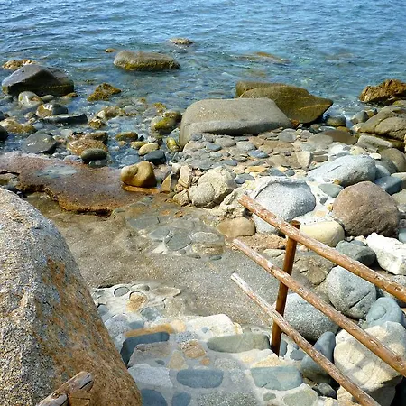Vila Golfo Degli Angeli *