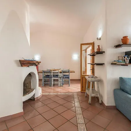 Villa Golfo Degli Angeli
